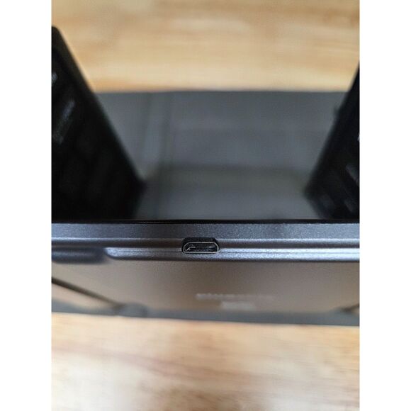 Plugable Foldable Bluetooth Keyboard - Picture 5 of 6